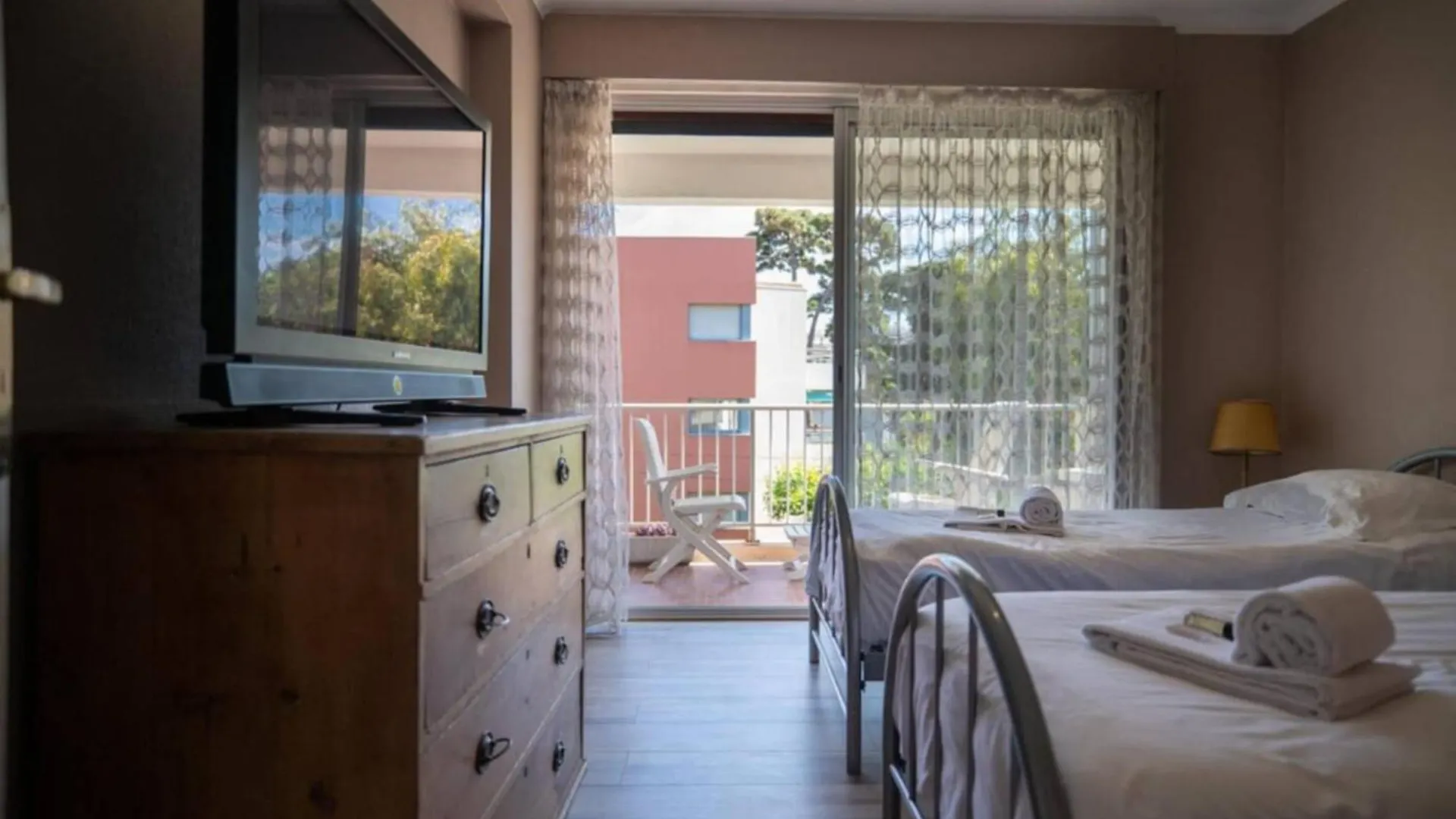 Magnificent Apartment Close To The Beach With Sea View Antibes France